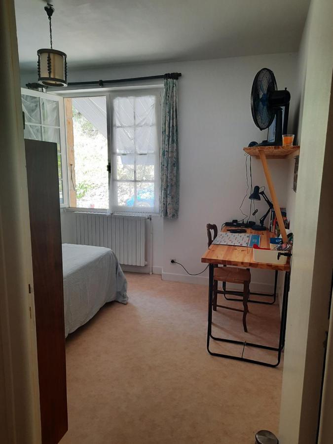 Les Coteaux De Planeze, Ideal Deplacement Pro, Chambres Individuelles Lit 160 Television Saint-Laurent-les-Tours Exteriér fotografie
